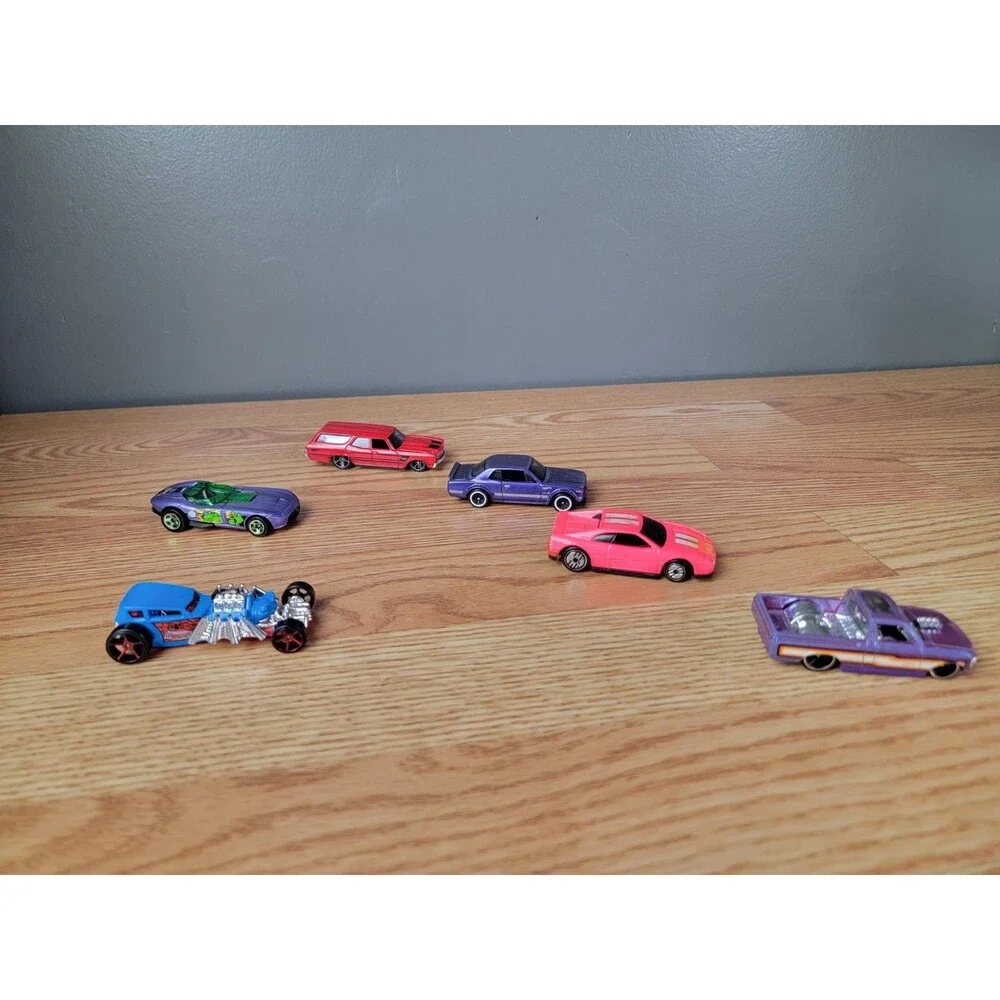 Mattel Hot Wheels Assorted Cars Die Cast 1:64 Scale Lot of 6